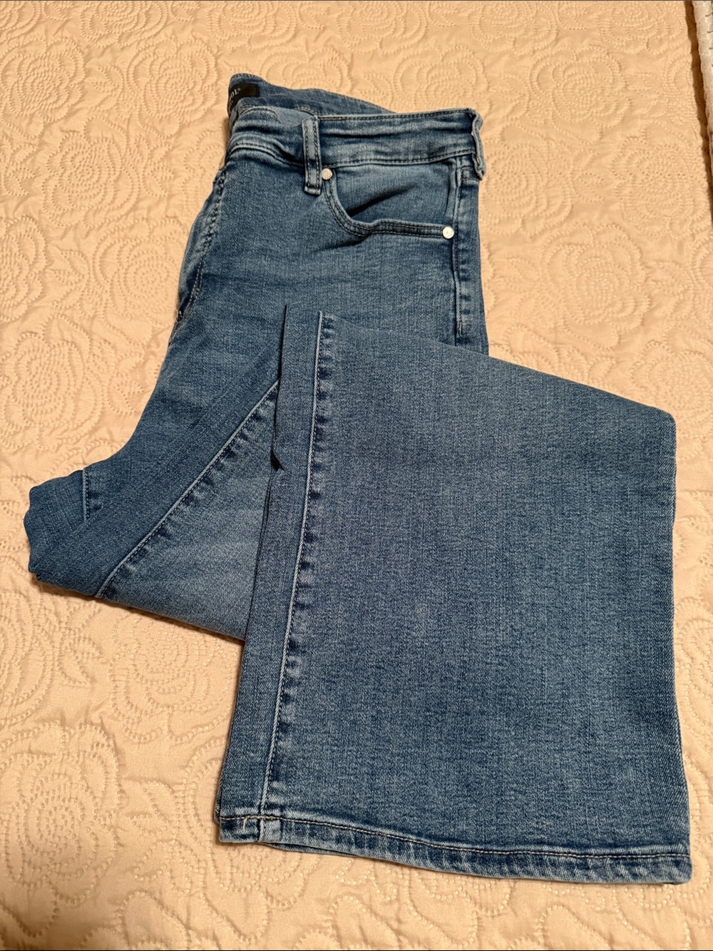 Liverpool Women's Wide Leg Jeans in Medium Blue